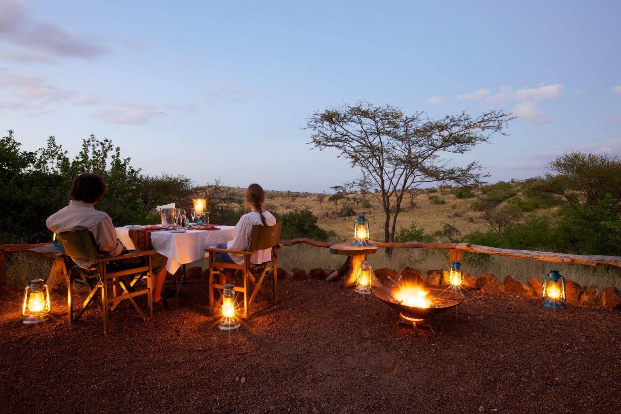 Hotel Elewana Lewa Safari Camp à Timau Extérieur photo