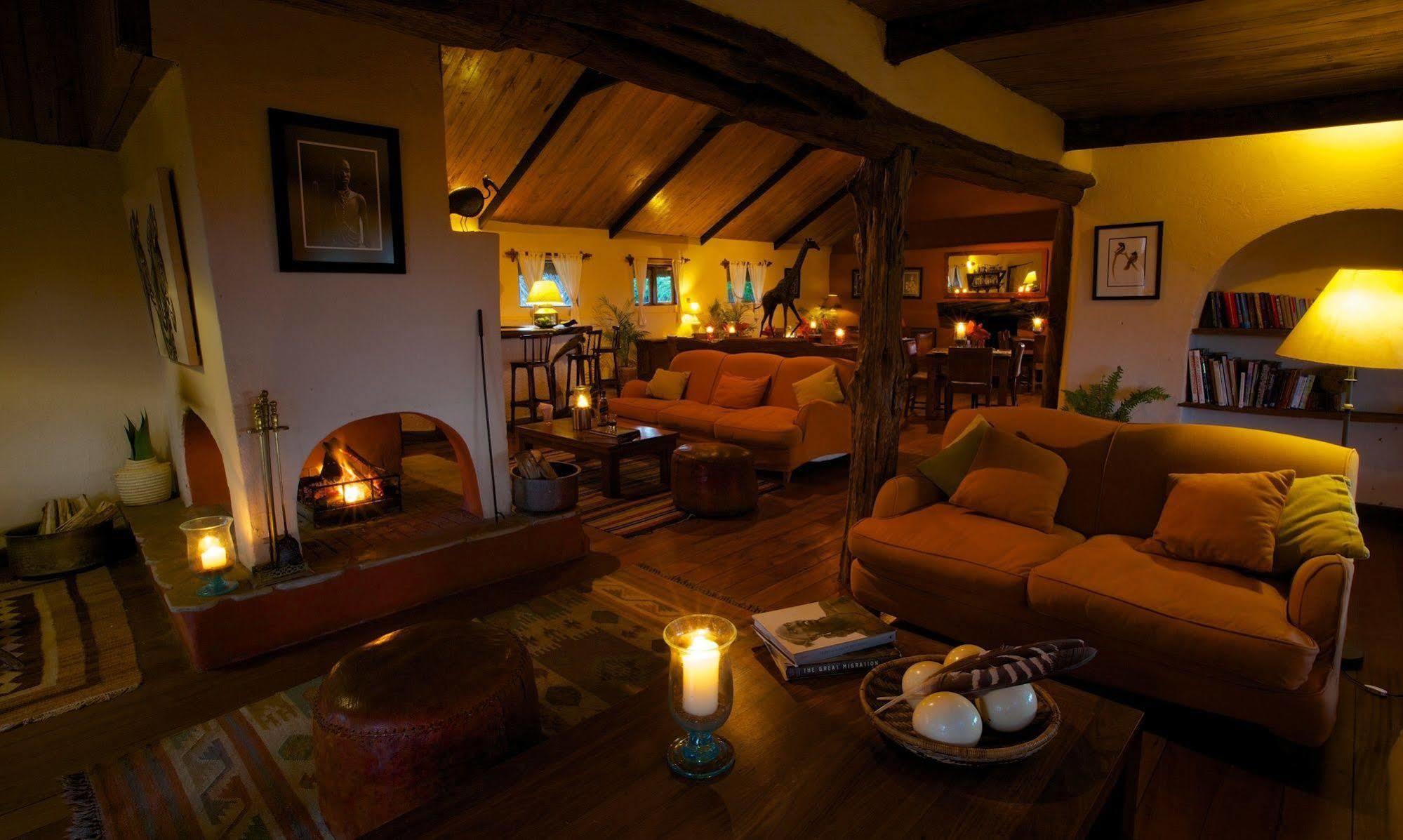 Hotel Elewana Lewa Safari Camp à Timau Extérieur photo